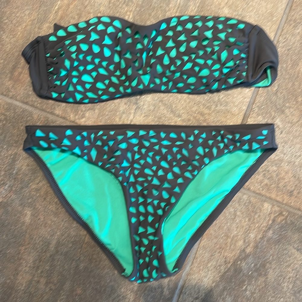 BATHING SUITS - Picture 5 of 7